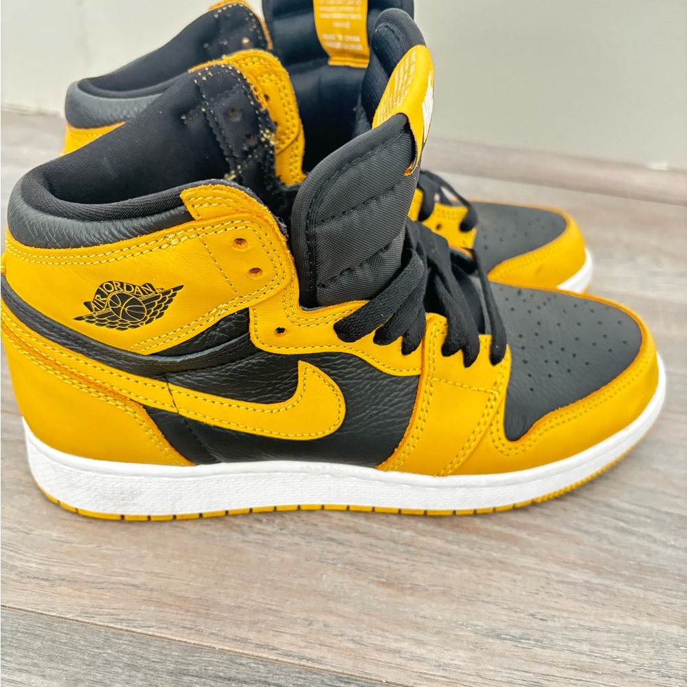 Nike Retro Air Jordan OG Pollen High-Top Sneakers